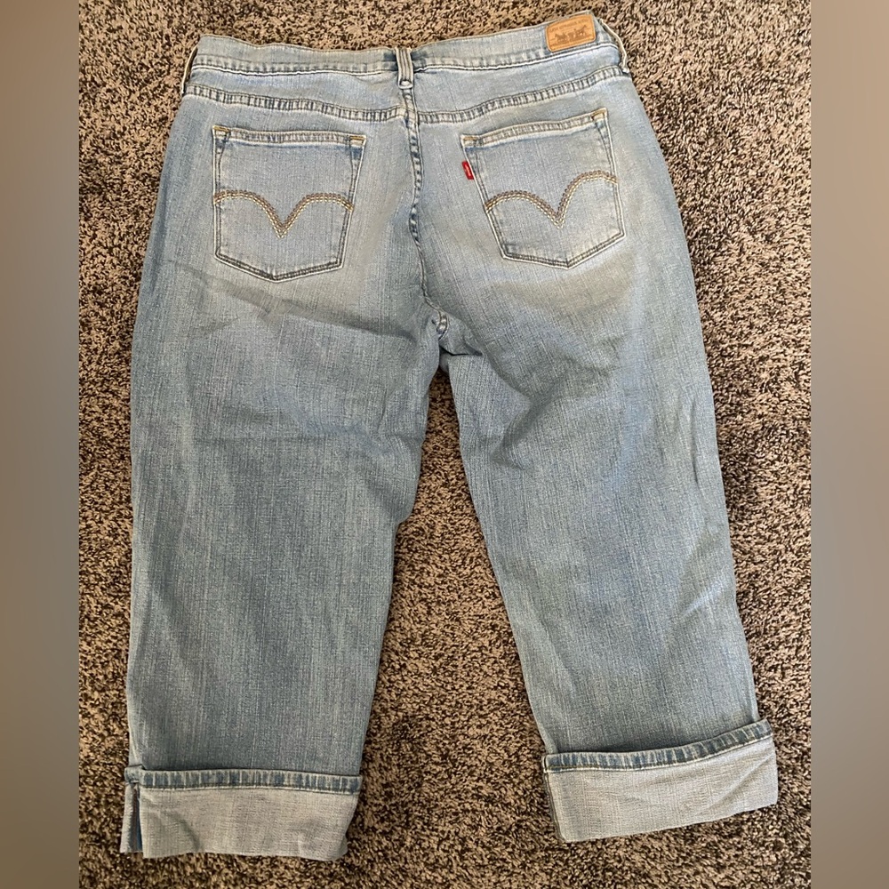 Levi's Light Blue Cropped Jeans